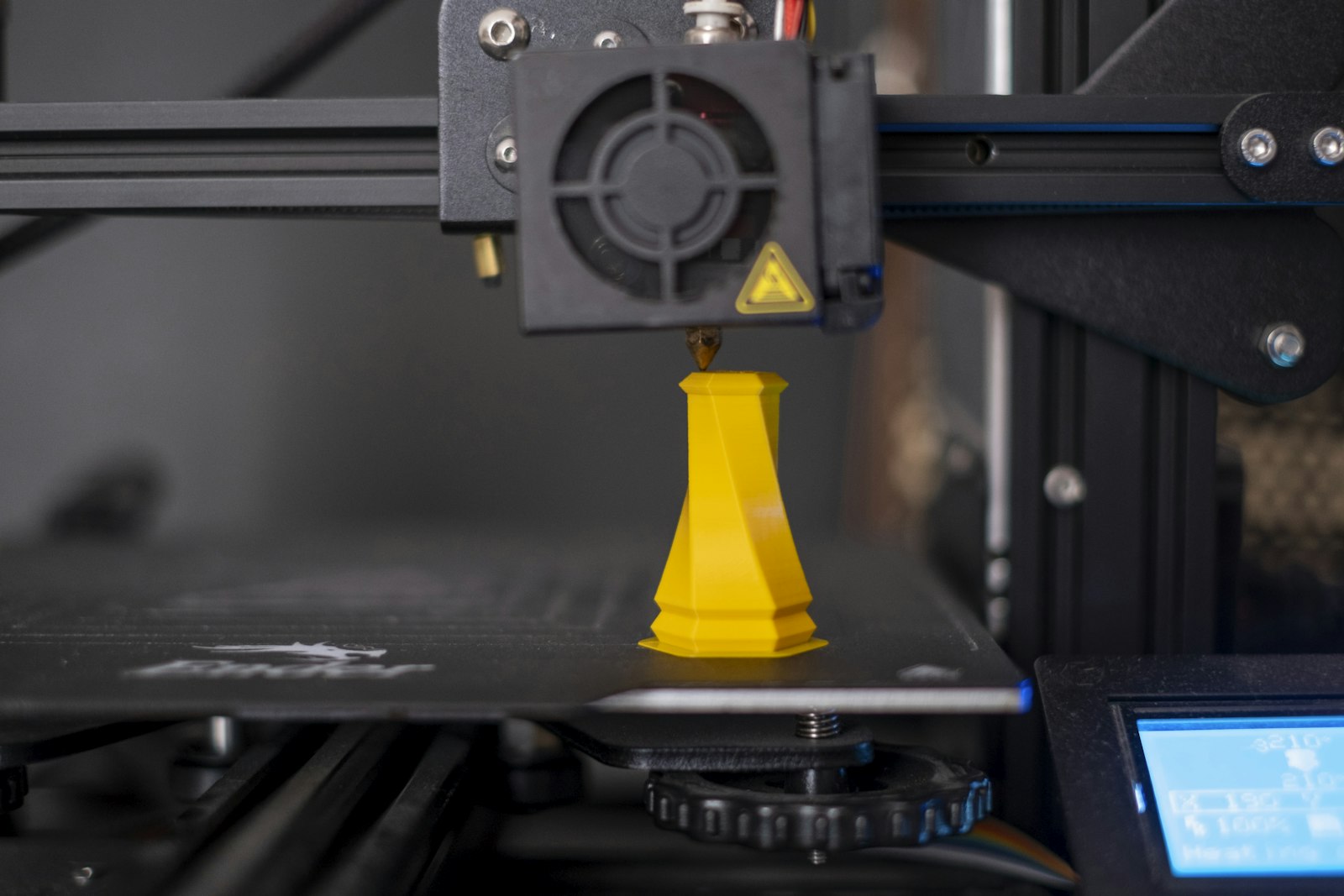 How to dry filament — wet filament shows up as defects on this 3D printer